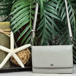 EUC Michael Kors convertible crossbody bag/wallet